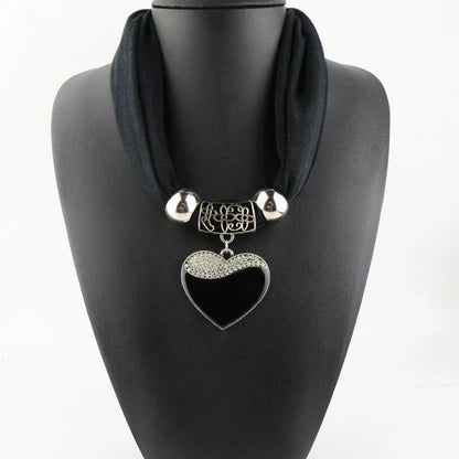 Women's Fashion Simple Heart-Shaped Pendant Scarf